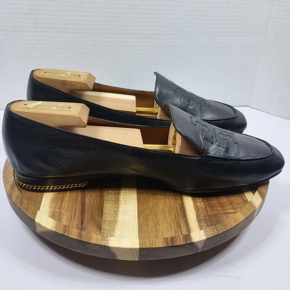 Tory Burch‎ Women's 10.5M Ruby Black Leather Chain Heel Embossed Logo Loafers